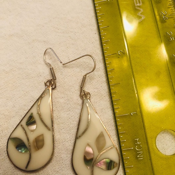 Earrings, Pierced, Drop. Abalone White - Picture 3 of 4